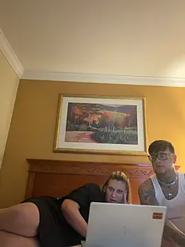 Snapshot of Darkcrowncouple chatting on 03/23/26, 07:56 Darkcrowncouple online show from 03/23/26, 07:56