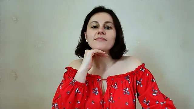 Inessa beauty online show from 04/26/26, 01:09