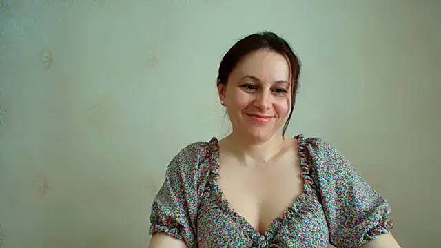 Inessa beauty online show from 05/04/26, 12:01