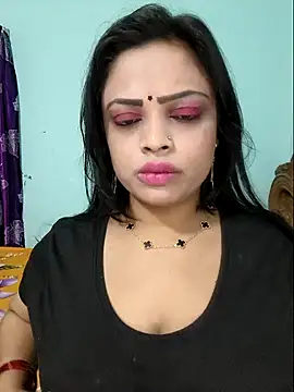 Snapshot of Beauty-3 chatting on 05/01/26, 08:35 Beauty-3 online show from 05/01/26, 08:35