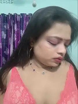 Snapshot of Beauty-3 chatting on 05/18/26, 11:54 Beauty-3 online show from 05/18/26, 11:54
