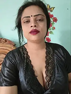Snapshot of Beauty-3 chatting on 06/29/26, 07:58 Beauty-3 online show from 06/29/26, 07:58