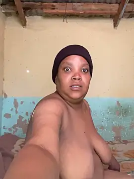 Snapshot of friendlybitch22 chatting on 05/13/26, 08:01 friendlybitch22 online show from 05/13/26, 08:01