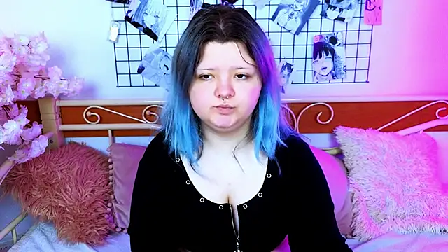 Snapshot of Lunaar_ chatting on 05/28/26, 05:49 Lunaar online show from 05/28/26, 05:49