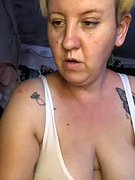 Snapshot of SofiaAmour chatting on 06/14/26, 02:30 SofiaAmour online show from 06/14/26, 02:30