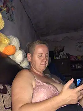 Snapshot of SofiaAmour chatting on 07/30/26, 06:40 SofiaAmour online show from 07/30/26, 06:40