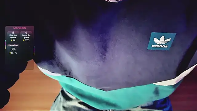 Snapshot of FEIYUS1 chatting on 03/06/26, 01:51 FEIYUS1 online show from 03/06/26, 01:51