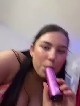 Snapshot of prettydolly127 chatting on 03/13/26, 08:59 prettydolly127 online show from 03/13/26, 08:59