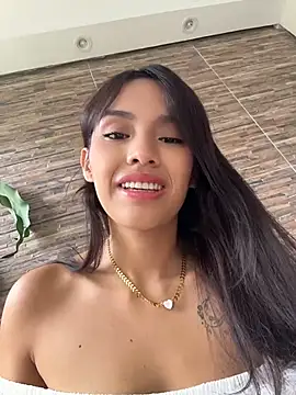 Mia-villalobos online show from 06/06/26, 02:22