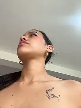 Mia-villalobos online show from 06/16/26, 05:26