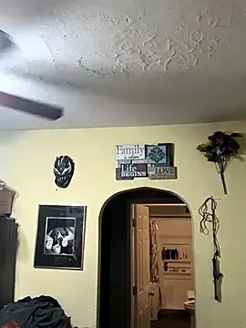 Snapshot of ultimateBWC chatting on 03/04/26, 11:16 ultimateBWC online show from 03/04/26, 11:16