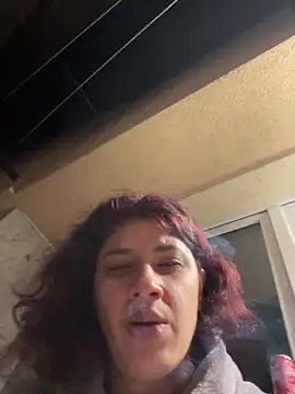 Snapshot of MommySexxy23 chatting on 04/04/26, 07:44 MommySexxy23 online show from 04/04/26, 07:44