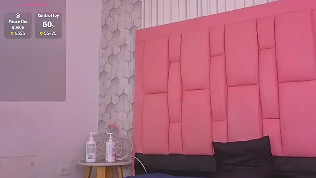 ashlleyray online show from 06/10/26, 07:24