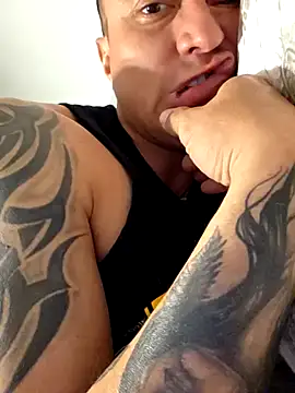 Snapshot of DoggiiDick chatting on 03/04/26, 07:09 DoggiiDick online show from 03/04/26, 07:09