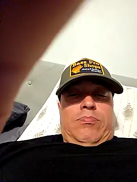 Snapshot of DoggiiDick chatting on 03/18/26, 02:04 DoggiiDick online show from 03/18/26, 02:04