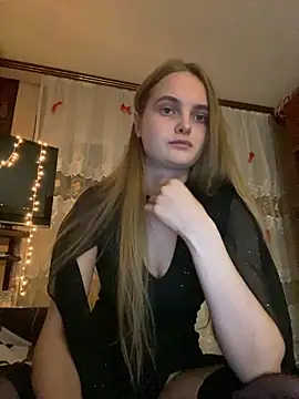 Snapshot of LunaVey chatting on 05/26/26, 06:26 LunaVey online show from 05/26/26, 06:26