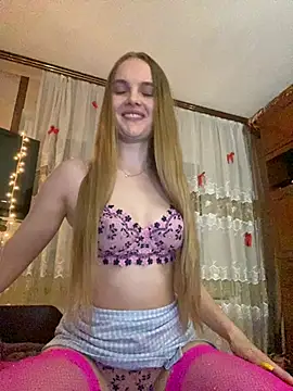 Snapshot of LunaVey chatting on 07/24/26, 07:01 LunaVey online show from 07/24/26, 07:01