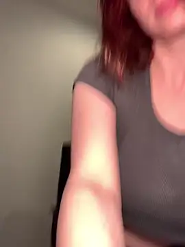 Snapshot of VelvetChloe chatting on 05/17/26, 06:48 VelvetChloe online show from 05/17/26, 06:48