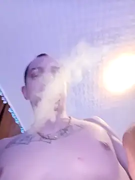 Snapshot of Hugo1993 chatting on 03/05/26, 10:28 Hugo1993 online show from 03/05/26, 10:28