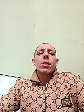 Hugo1993 online show from 04/03/26, 02:48