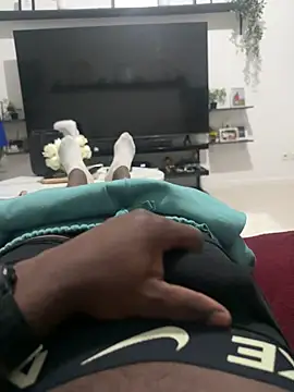 Snapshot of simens76 chatting on 03/08/26, 12:19 simens76 online show from 03/08/26, 12:19