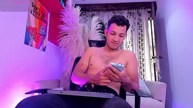 MaxiStanford online show from 05/31/26, 08:43