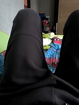 Snapshot of ser222ser chatting on 03/29/26, 04:07 ser222ser online show from 03/29/26, 04:07