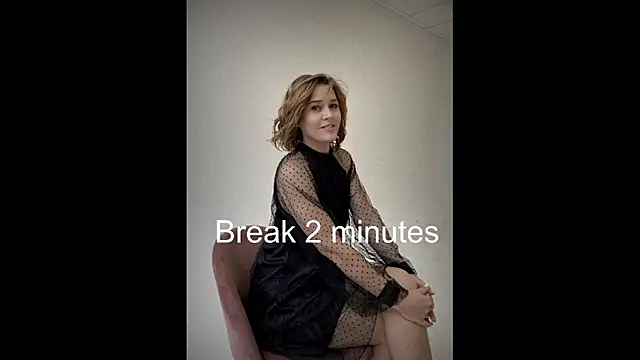 Snapshot of Lizacams chatting on 04/05/26, 05:43 Lizacams online show from 04/05/26, 05:43