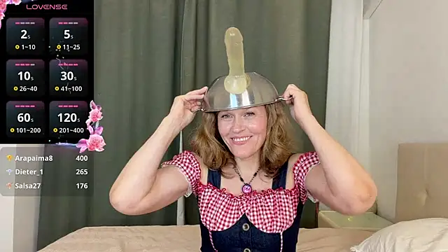 Lizacams online show from 06/15/26, 05:04