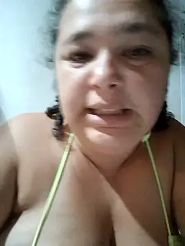 Snapshot of marinarock chatting on 03/05/26, 02:18 marinarock online show from 03/05/26, 02:18