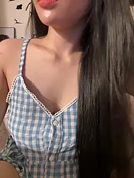 Snapshot of Angela-sexxy chatting on 04/22/26, 03:57 Angela-sexxy online show from 04/22/26, 03:57