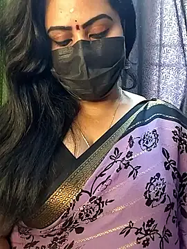 Snapshot of honey-cutie chatting on 03/21/26, 10:20 honey-cutie online show from 03/21/26, 10:20