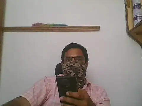 Snapshot of gregariouscarpet chatting on 03/06/26, 07:27 gregariouscarpet online show from 03/06/26, 07:27