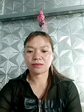 Snapshot of dualeo11 chatting on 05/15/26, 02:46 dualeo11 online show from 05/15/26, 02:46