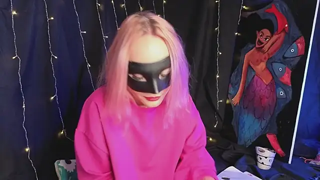 Snapshot of LunVision chatting on 03/10/26, 03:06 LunVision online show from 03/10/26, 03:06