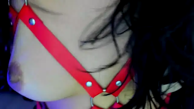 Snapshot of doll_katiuska chatting on 05/19/26, 12:33 doll katiuska online show from 05/19/26, 12:33