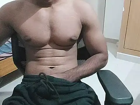 kratosTheHunk online show from 06/09/26, 05:35