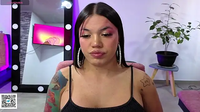 ashley-midnight online show from 06/17/26, 09:16