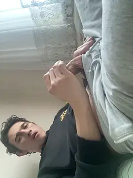 Snapshot of bill_creed1 chatting on 03/10/26, 04:50 bill creed1 online show from 03/10/26, 04:50