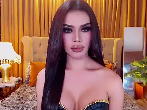 Snapshot of nikkieviolante chatting on 03/07/26, 02:19 nikkieviolante online show from 03/07/26, 02:19