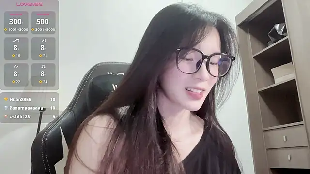 Snapshot of paopao-666 chatting on 07/20/26, 12:29 paopao-666 online show from 07/20/26, 12:29