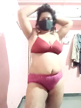 Snapshot of Miss-Dolly07 chatting on 03/12/26, 04:46 Miss-Dolly07 online show from 03/12/26, 04:46