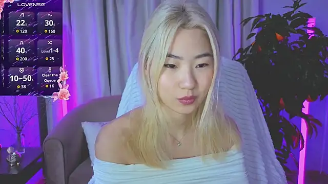 YunnaLuv online show from 03/10/26, 12:59