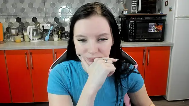 Mary Blu online show from 01/31/25, 09:05