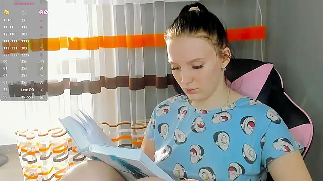 Mary Blu online show from 02/17/25, 07:26