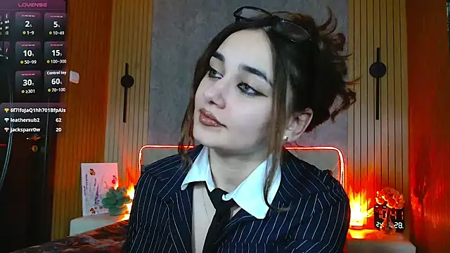 KatarinaHeaven online show from 04/28/26, 07:41