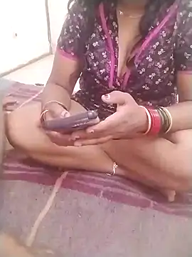kavita-bhabhi-chut online show from 03/28/26, 11:21