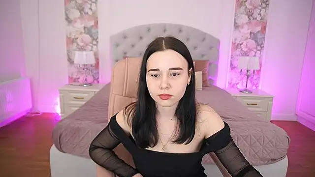 Snapshot of TorrySrar chatting on 03/06/26, 08:38 TorrySrar online show from 03/06/26, 08:38