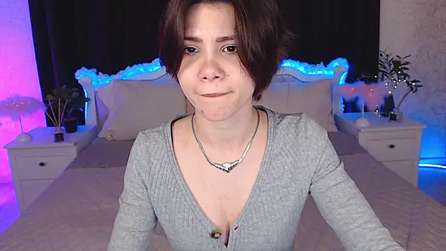 Snapshot of llittle-peachh chatting on 03/11/26, 04:02 llittle-peachh online show from 03/11/26, 04:02