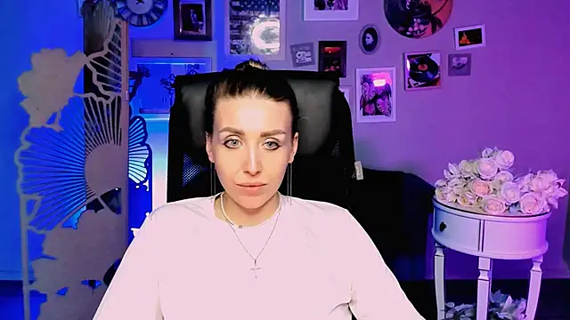 Snapshot of MonicaRiley chatting on 03/10/26, 03:50 MonicaRiley online show from 03/10/26, 03:50